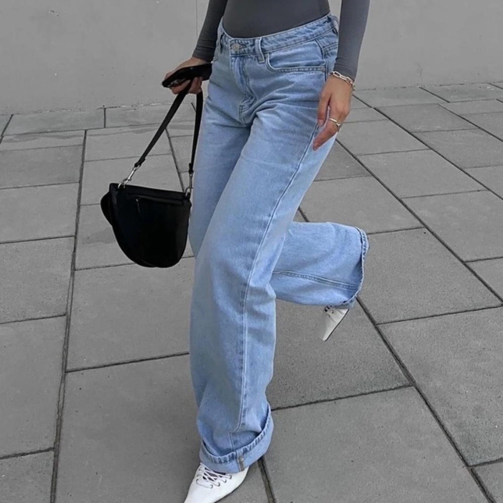 NWOT Charcoal Clothing - Easton Jeans “Vintage” Blue Wash Oversized Low Waist